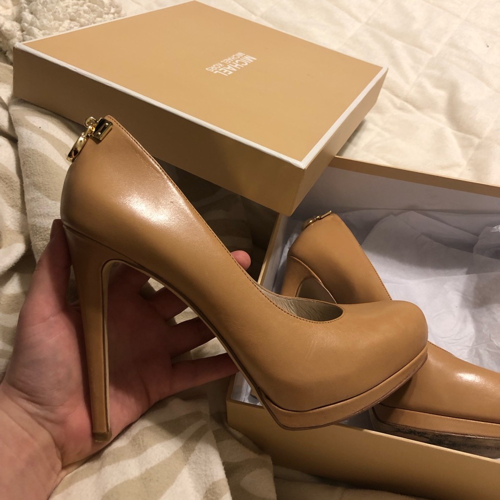 Michael Kors Hamilton pumps